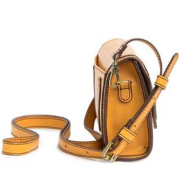 BNWT HOBO Convertible Crossbody/Belt Leather in Mustard! Retails $218 - Picture 4 of 7